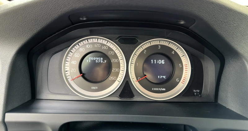 Volvo V60 cena 34900 przebieg: 262000, rok produkcji 2011 z Olsztyn małe 781